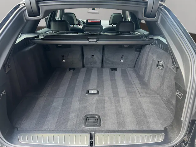 BMW 540i xDrive 48V Touring Pure M Sport Steptronic