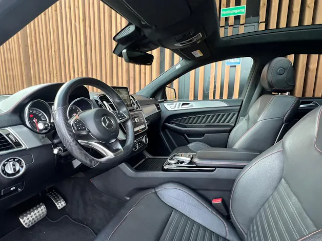 MERCEDES-BENZ GLE COUPÉ 43 AMG 4MATIC BLACK 9G-TRONIC l 367 PS