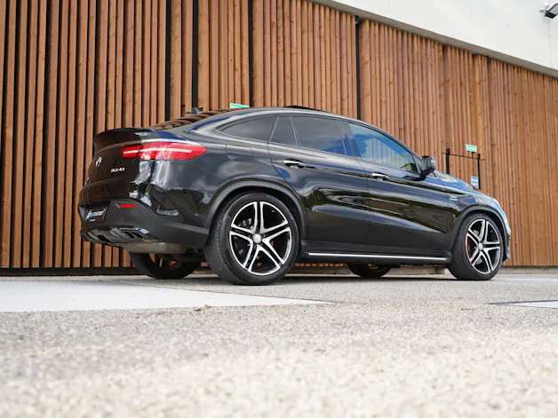 MERCEDES-BENZ GLE COUPÉ 43 AMG 4MATIC BLACK 9G-TRONIC l 367 PS