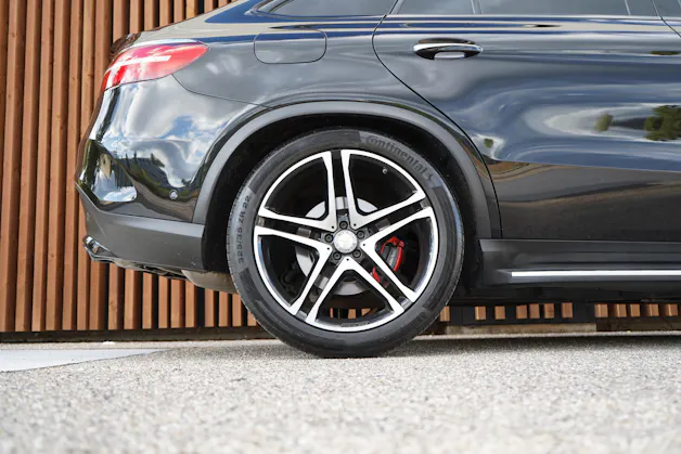 MERCEDES-BENZ GLE COUPÉ 43 AMG 4MATIC BLACK 9G-TRONIC l 367 PS