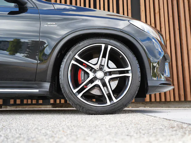 MERCEDES-BENZ GLE COUPÉ 43 AMG 4MATIC BLACK 9G-TRONIC l 367 PS