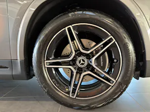 MERCEDES-BENZ GLA 220d 4Matic 8G-DCTSwiss Star