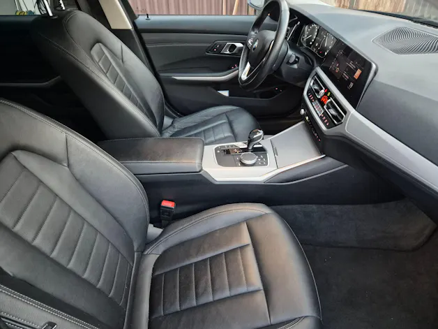 BMW 330e x DriveTouring Steptronic