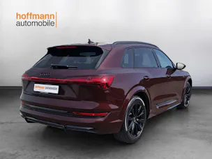 AUDI e-tron S quattro