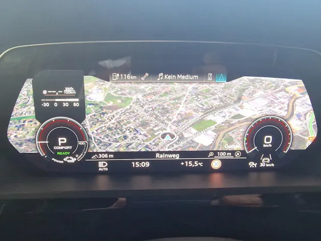 AUDI e-tron S quattro