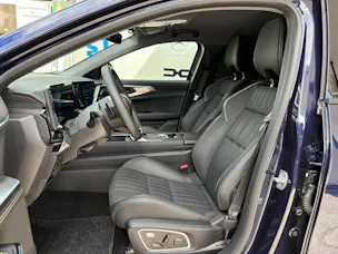 RENAULT Espace 1.2 E-Tech Iconic