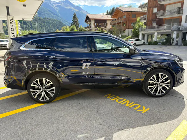 RENAULT Espace 1.2 E-Tech Iconic