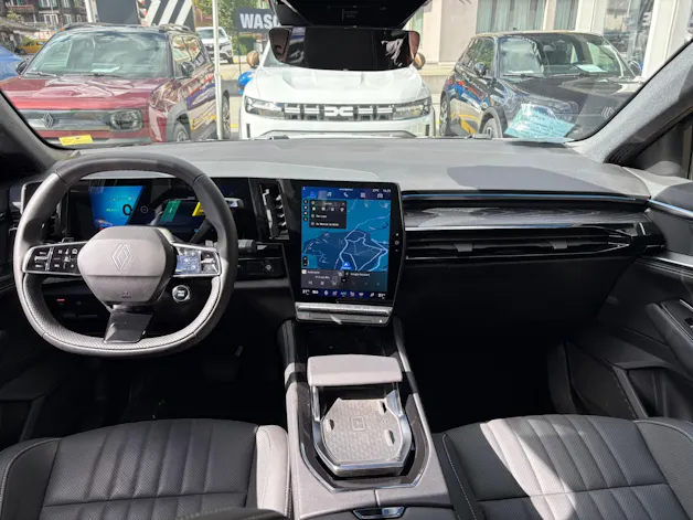 RENAULT Espace 1.2 E-Tech Iconic