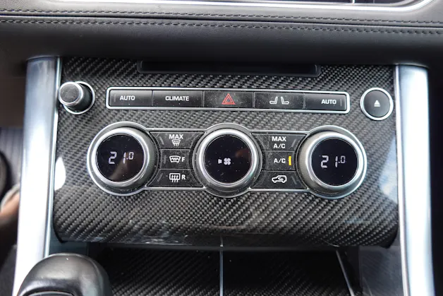 Land Rover Range Rover Sport 5.0 V8 SVR MANSORY "*CH Auto * Kit MANSORY - "Carbon * Toit Ouvrant * Son Meridian * Head-Up Display * Caméra"