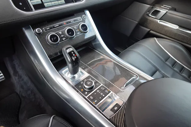 Land Rover Range Rover Sport 5.0 V8 SVR MANSORY "*CH Auto * Kit MANSORY - "Carbon * Toit Ouvrant * Son Meridian * Head-Up Display * Caméra"