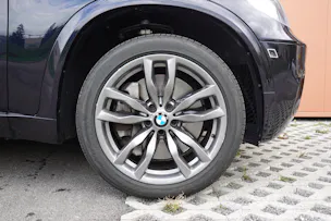 BMW X5 xDrive M50d "* CH Auto * Pack M * Caméra de Recul * Volant M * Sièges Sport Elect. Mém * Navigation Profess *"