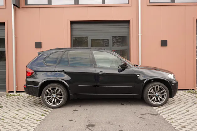 BMW X5 xDrive M50d "* CH Auto * Pack M * Caméra de Recul * Volant M * Sièges Sport Elect. Mém * Navigation Profess *"