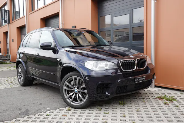 BMW X5 xDrive M50d "* CH Auto * Pack M * Caméra de Recul * Volant M * Sièges Sport Elect. Mém * Navigation Profess *"