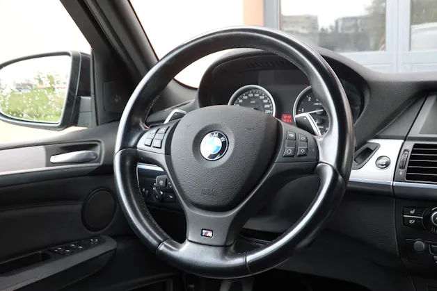 BMW X5 xDrive M50d "* CH Auto * Pack M * Caméra de Recul * Volant M * Sièges Sport Elect. Mém * Navigation Profess *"