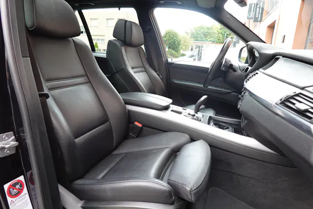 BMW X5 xDrive M50d "* CH Auto * Pack M * Caméra de Recul * Volant M * Sièges Sport Elect. Mém * Navigation Profess *"