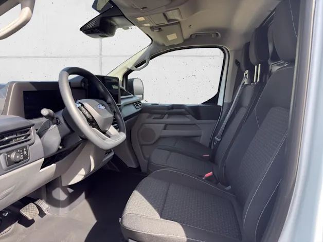 FORD Transit C Van 320 L1 2.5 Duratec 233 Trend PHEV