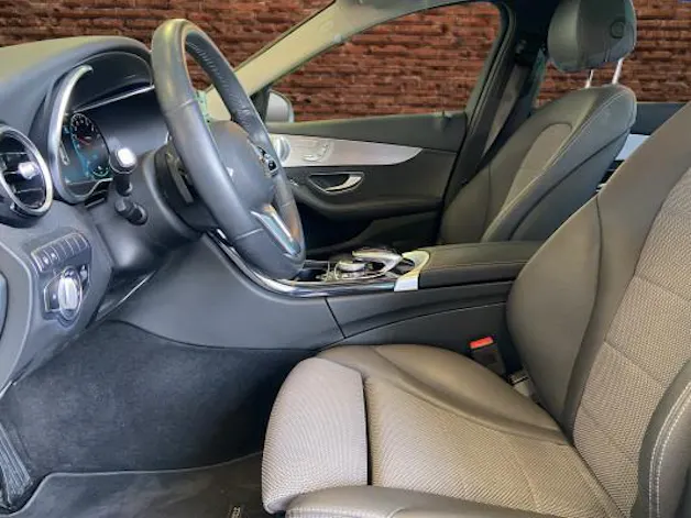 MERCEDES-BENZ C 300 e AMG Line 4Matic
