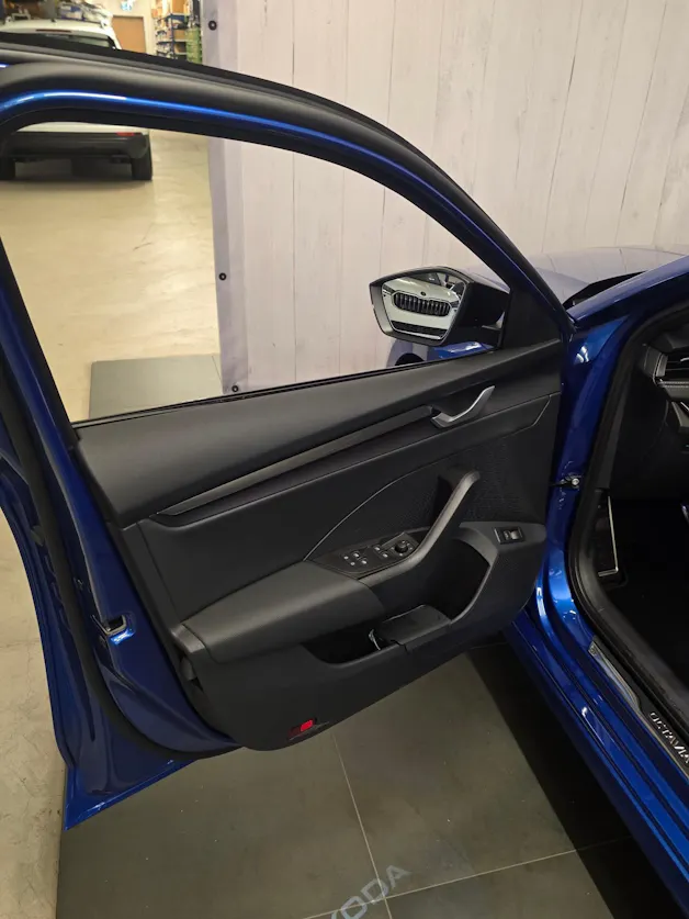SKODA Octavia Combi 2.0 TSI DSG Dynamic 4x4