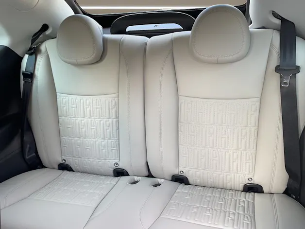 FIAT 500e Cabrio La Prima Top