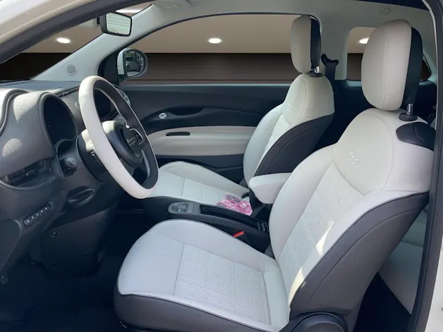 FIAT 500e Cabrio La Prima Top