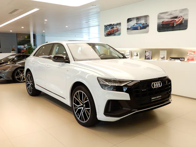 AUDI Q8 55 TFSI quattro tiptronic