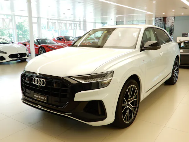 AUDI Q8 55 TFSI quattro tiptronic