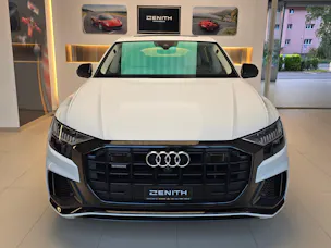 AUDI Q8 55 TFSI quattro tiptronic