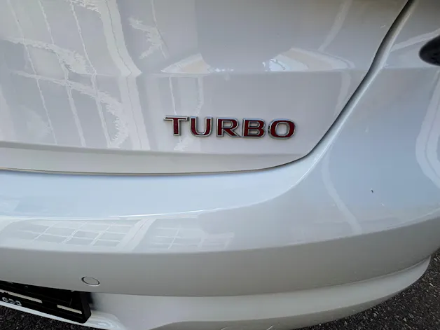 OPEL Astra 1.6i Turbo Excellence