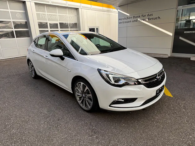 OPEL Astra 1.6i Turbo Excellence