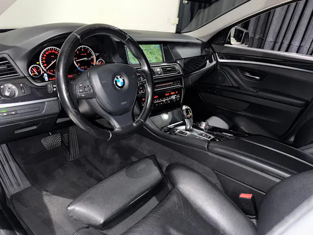 BMW 530d xDrive Steptronic | CH |