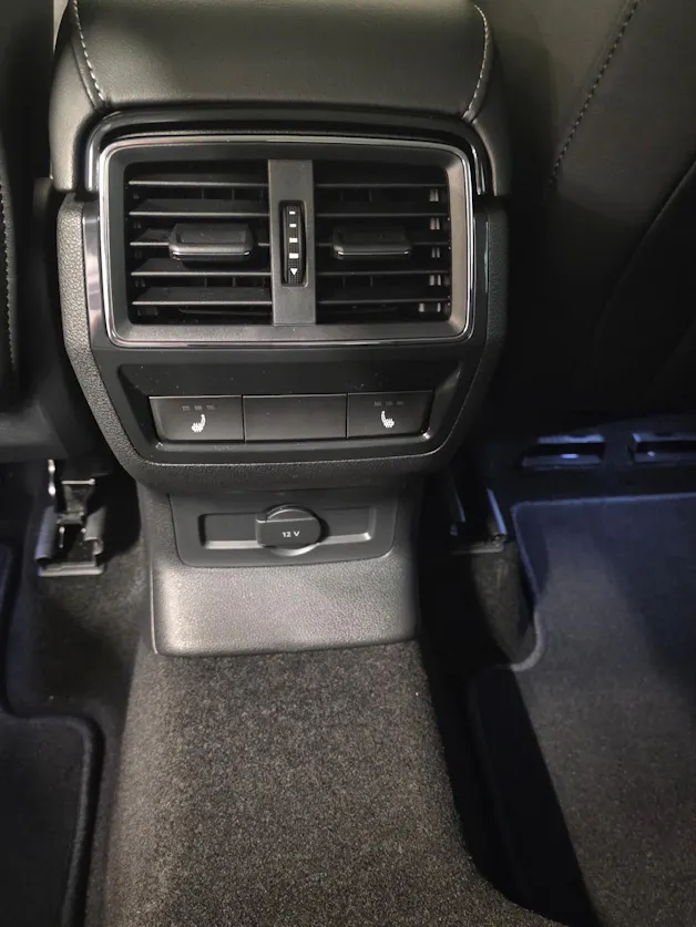 SKODA Karoq 2.0 TDI CR Dynamic 4x4 DSG