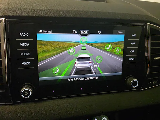 SKODA Karoq 2.0 TDI CR Dynamic 4x4 DSG