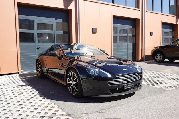 ASTON MARTIN V8 Vantage 4.7 S SP10 - "CH Véhicule * Full Entretien Aston * intérieur cuir noir * Phares xenon * Son Bang&Olufsen"