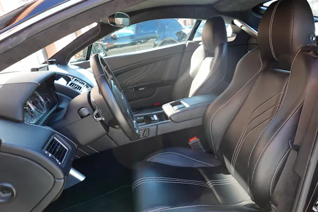 ASTON MARTIN V8 Vantage 4.7 S SP10 - "CH Véhicule * Full Entretien Aston * intérieur cuir noir * Phares xenon * Son Bang&Olufsen"