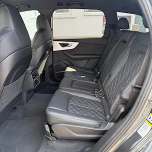 AUDI Q7 50 TDI quattro S Line tiptronic *CH-FAHRZEUG - 4 JAHRE GARANTIE - GRATIS SERVICE - 7 SITZE*