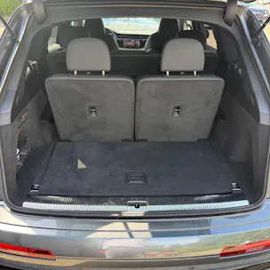 AUDI Q7 50 TDI quattro S Line tiptronic *CH-FAHRZEUG - 4 JAHRE GARANTIE - GRATIS SERVICE - 7 SITZE*
