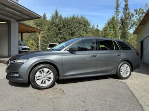 SKODA Octavia Combi 2.0 TDI DSG Ambition 4x4