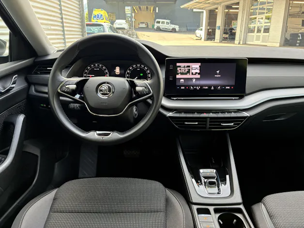 SKODA Octavia Combi 2.0 TDI DSG Ambition 4x4