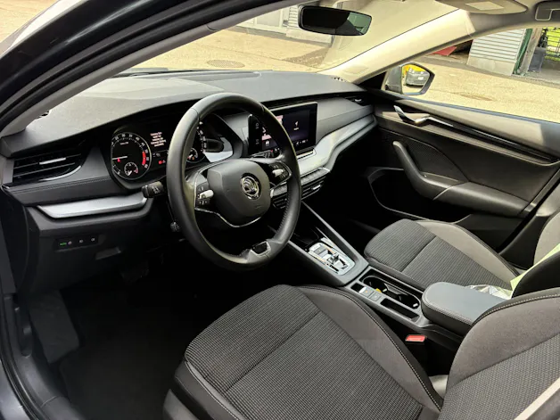 SKODA Octavia Combi 2.0 TDI DSG Ambition 4x4