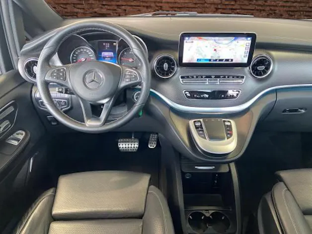 MERCEDES-BENZ V 300 d SwissEdition L 4M