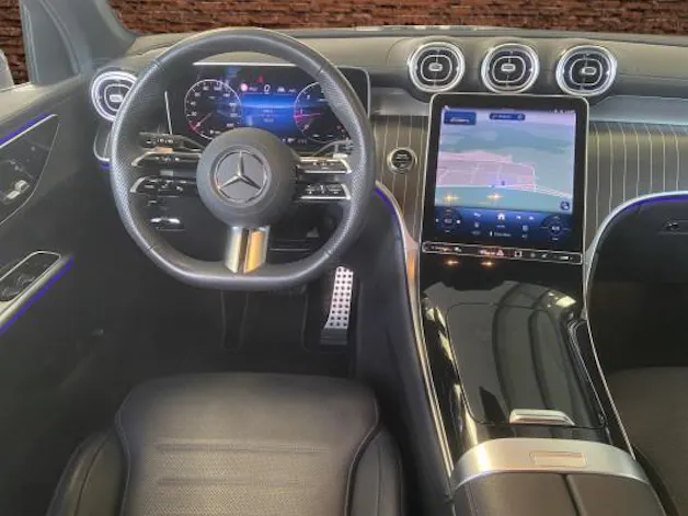 MERCEDES-BENZ GLC 300 d 4M 9G-Tronic