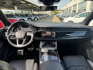 AUDI SQ7 TFSI quattro tiptronic