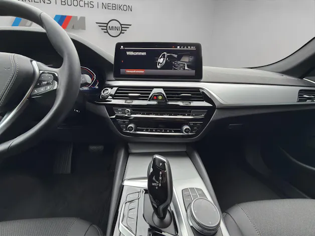 BMW 530d xDrive 48V Touring Steptronic