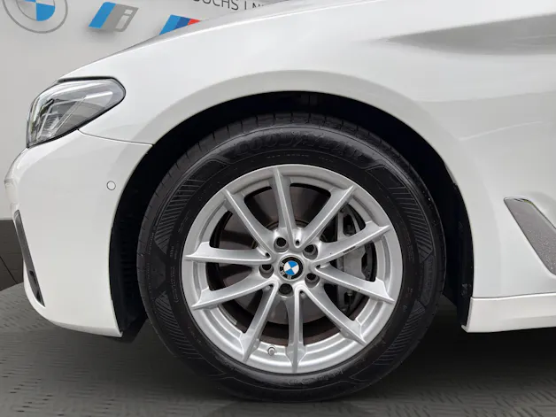 BMW 530d xDrive 48V Touring Steptronic