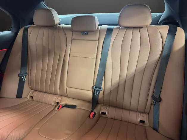 MERCEDES-BENZ E 220 d 4Matic