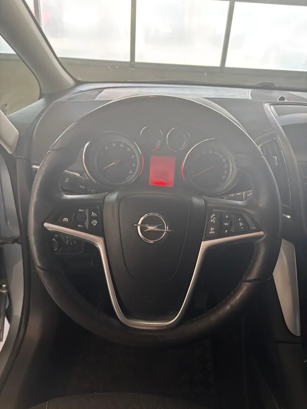 OPEL Zafira Tourer 1.6i 16V Turbo Sport Automatic