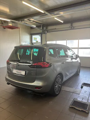 OPEL Zafira Tourer 1.6i 16V Turbo Sport Automatic