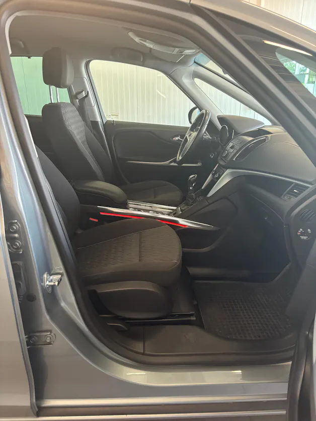 OPEL Zafira Tourer 1.6i 16V Turbo Sport Automatic