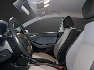HYUNDAI i20 1.4 Amplia Automatic