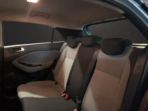 HYUNDAI i20 1.4 Amplia Automatic